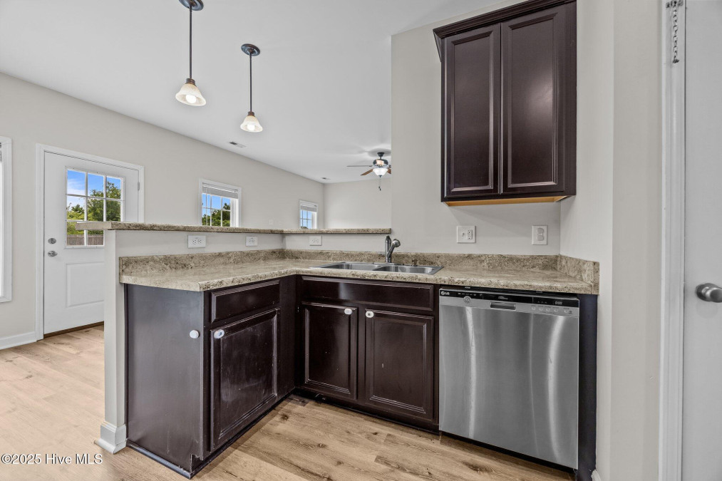 305 Spring Maple Way Richlands, NC 28574