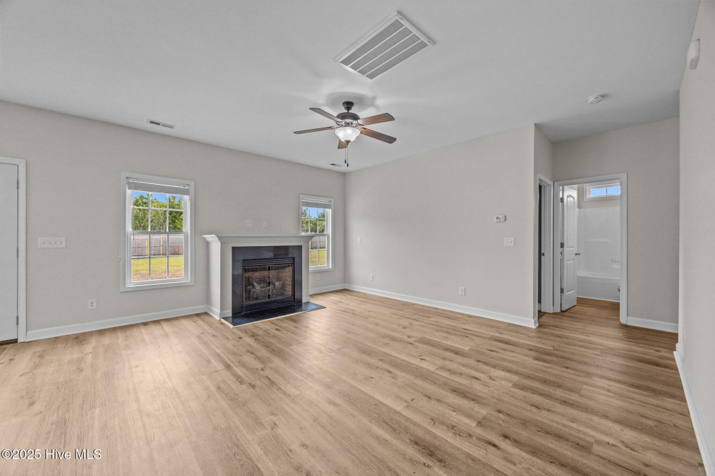 305 Spring Maple Way Richlands, NC 28574