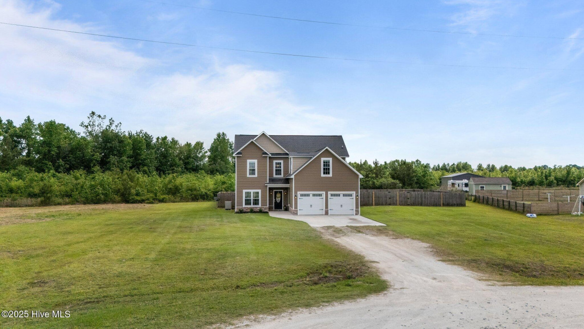 305 Spring Maple Way Richlands, NC 28574