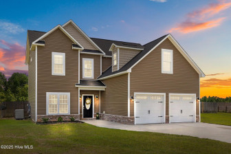 305 Spring Maple Way Richlands, NC 28574