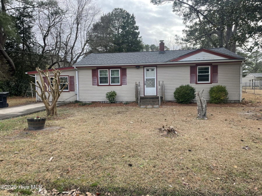 109 Coopers Ln Elizabeth City, NC 27909