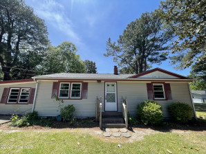 109 Coopers Ln Elizabeth City, NC 27909