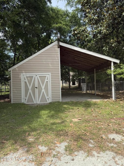 1913 Jimmys Rd New Bern, NC 28560