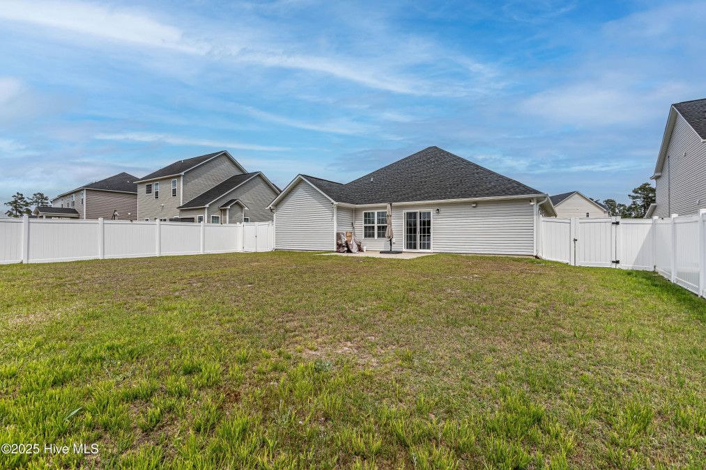 183 Moonstone Ct Jacksonville, NC 28546
