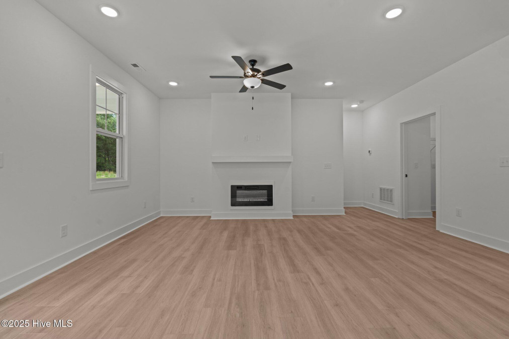362 Slade Corner Rd Raeford, NC 28376