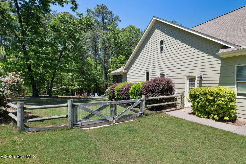 110 Bree Ct Aberdeen, NC 28315