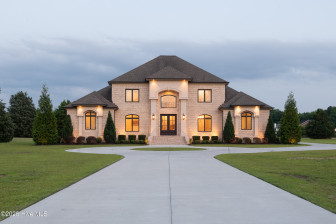 541 White Horse Dr Greenville, NC 27834