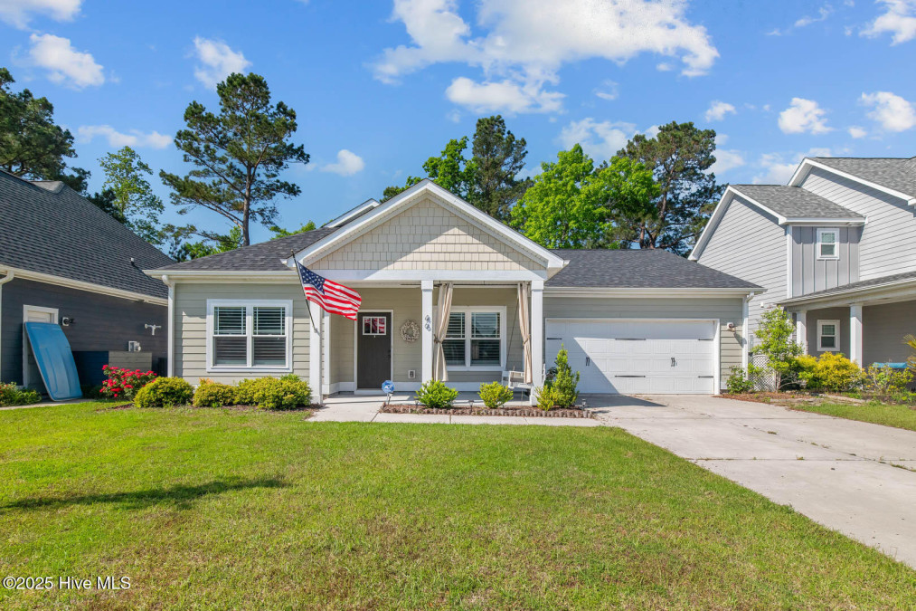 46 Cloverfield Ln Hampstead, NC 28443