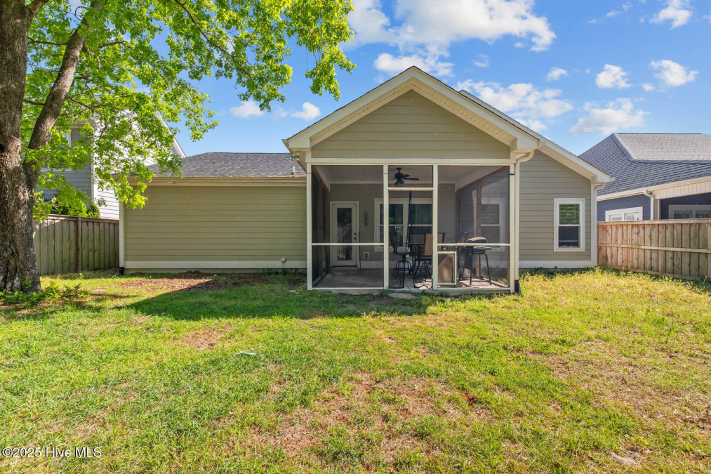 46 Cloverfield Ln Hampstead, NC 28443