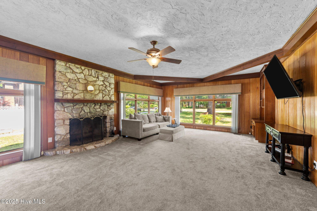 409 Holding St Smithfield, NC 27577