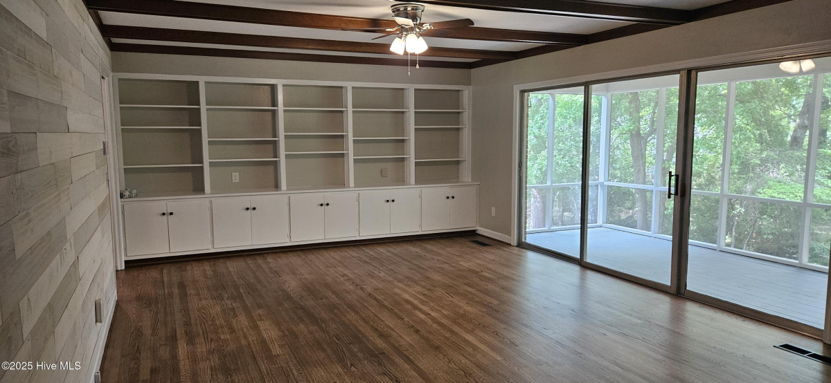 204 Edgewood Ave Clinton, NC 28328