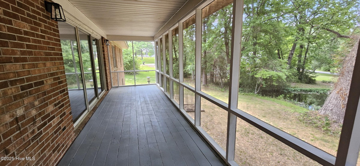 204 Edgewood Ave Clinton, NC 28328