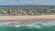 114 Seahorse Ave Surf City, NC 28445