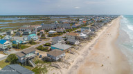 114 Seahorse Ave Surf City, NC 28445
