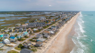 114 Seahorse Ave Surf City, NC 28445