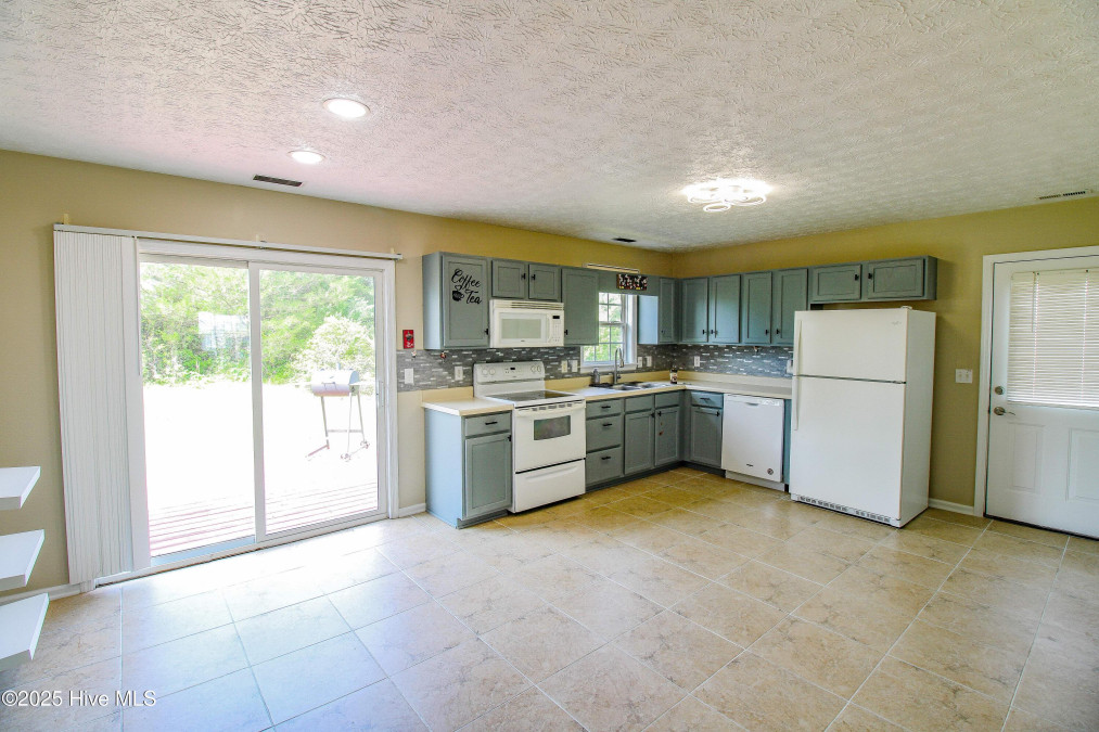 325 Foxhall Rd Newport, NC 28570