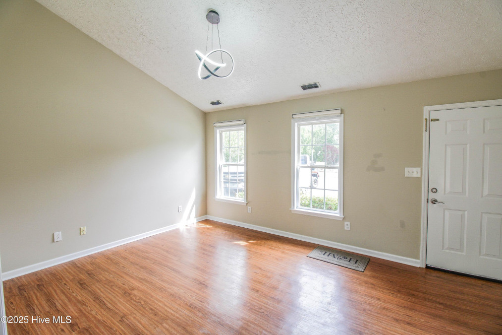 325 Foxhall Rd Newport, NC 28570