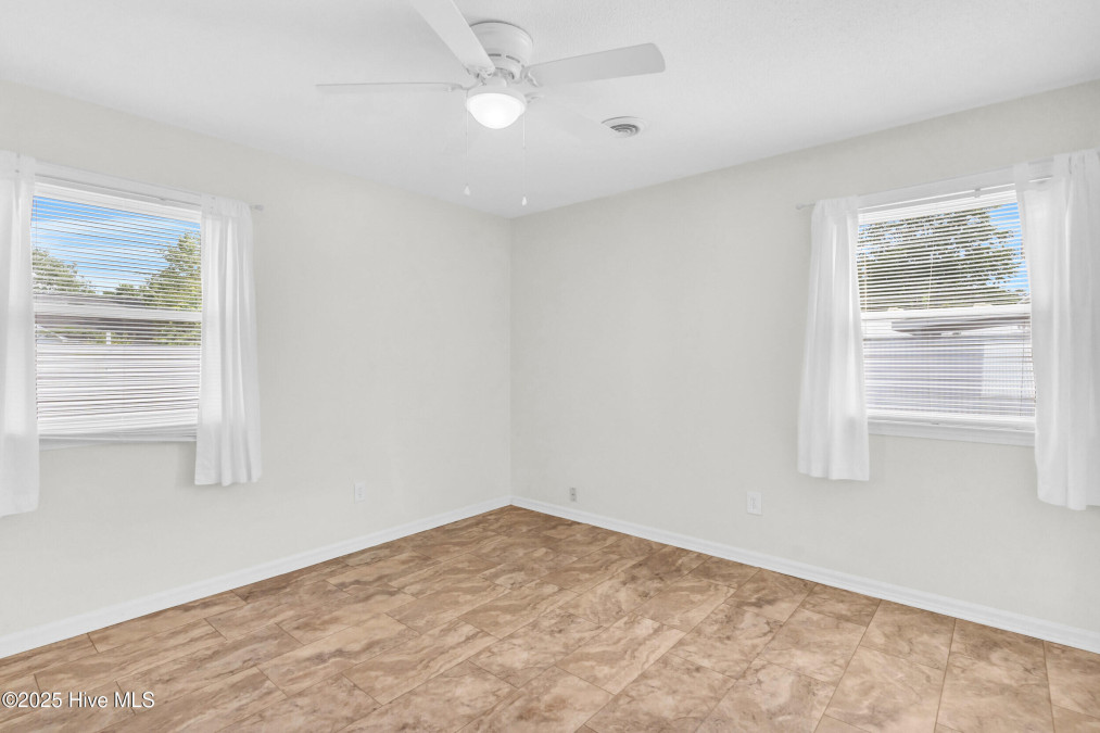 517 Kelly Rd Wilmington, NC 28409