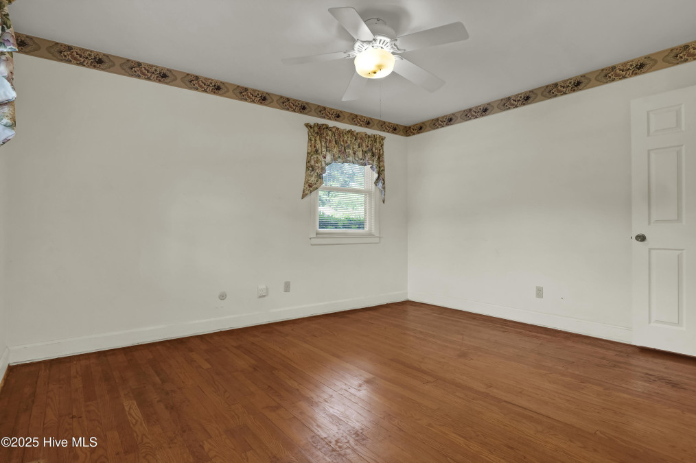 3827 Sylvan Dr Wilmington, NC 28403