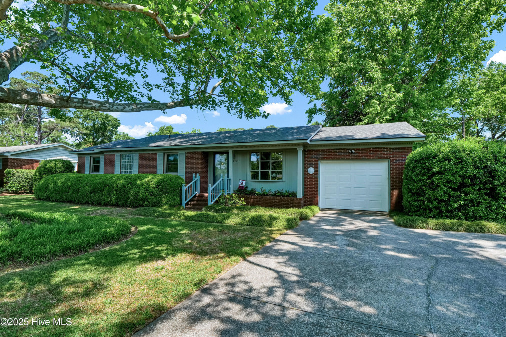 3827 Sylvan Dr Wilmington, NC 28403