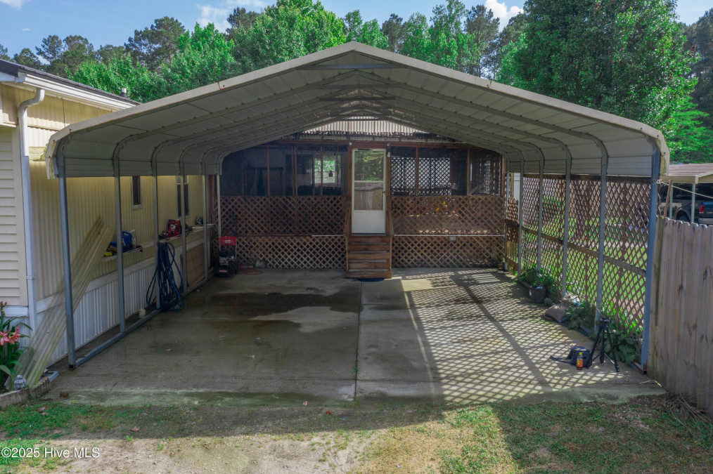 190 Hudson Rd Whiteville, NC 28472