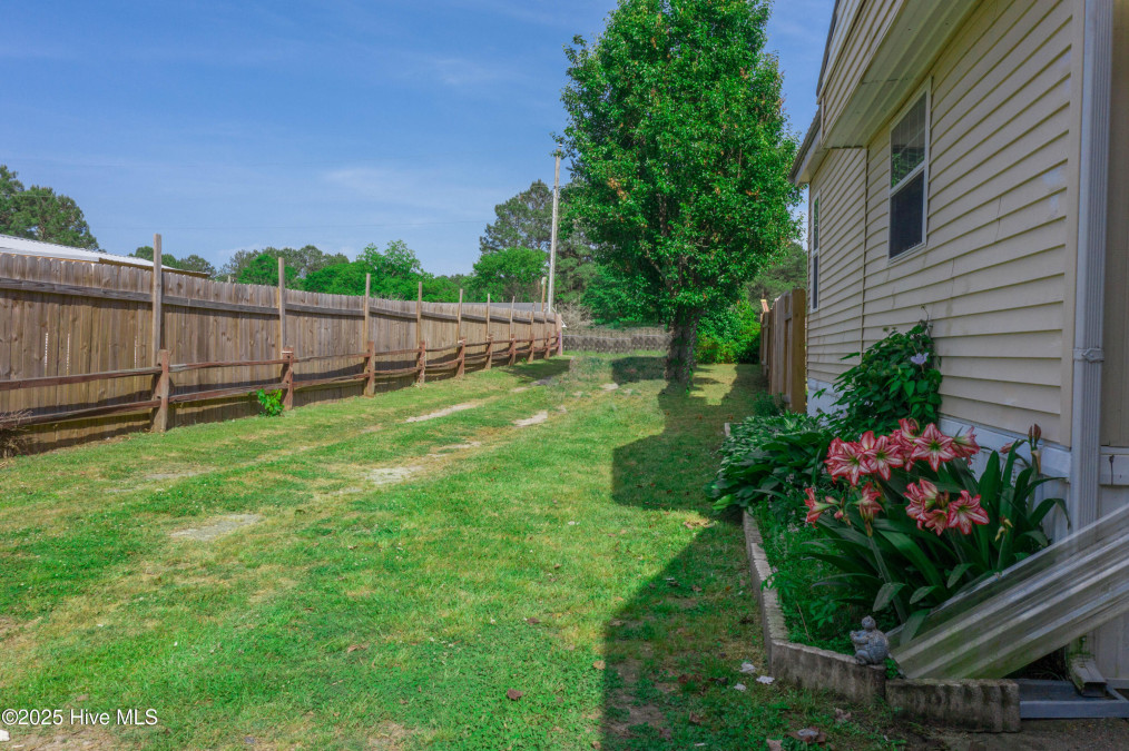190 Hudson Rd Whiteville, NC 28472