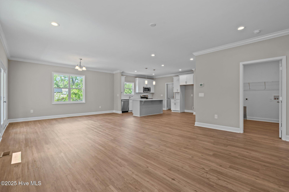 126 Parkwood Ct West End, NC 27376