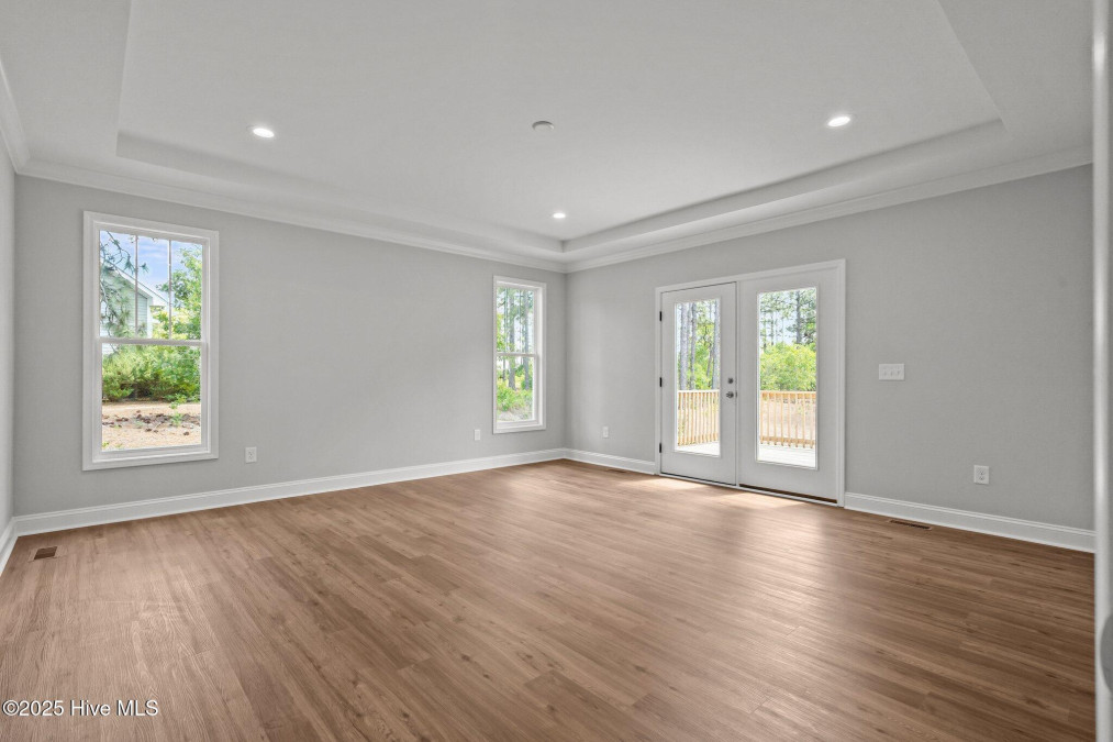 126 Parkwood Ct West End, NC 27376