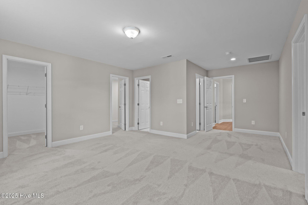 126 Parkwood Ct West End, NC 27376