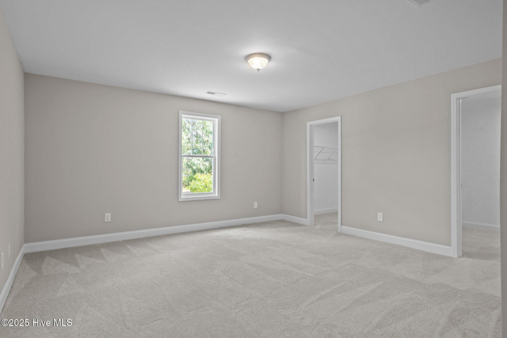 126 Parkwood Ct West End, NC 27376