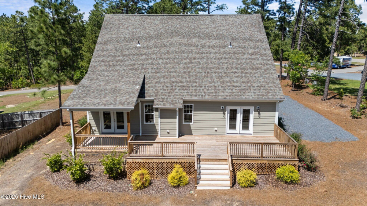 126 Parkwood Ct West End, NC 27376
