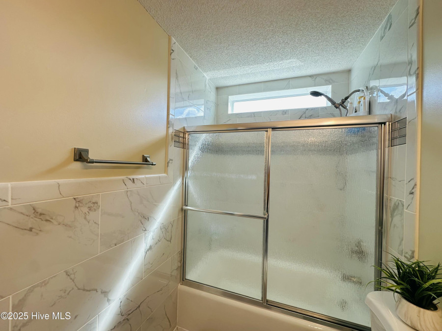 1021 Forest Glen Dr Raleigh, NC 27603