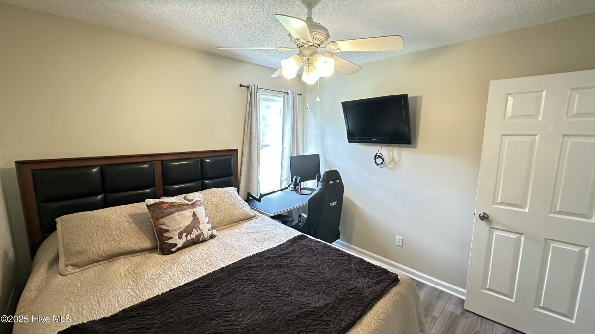 1021 Forest Glen Dr Raleigh, NC 27603