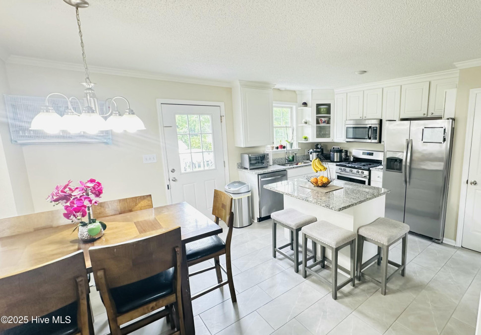 1021 Forest Glen Dr Raleigh, NC 27603