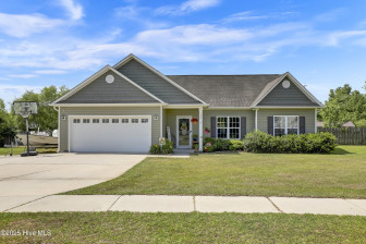 133 Fallbrook Ln Rocky Point, NC 28457
