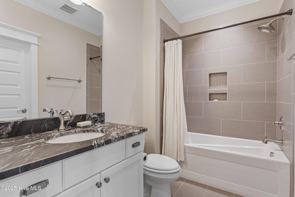1727 Tearthumb Ct Wilmington, NC 28403