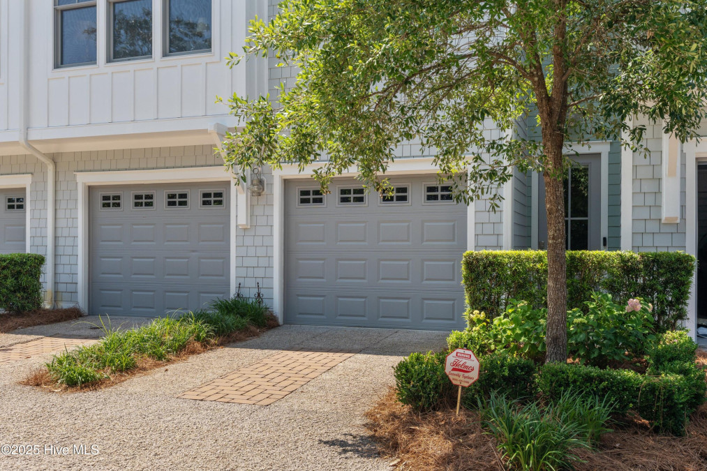 1727 Tearthumb Ct Wilmington, NC 28403