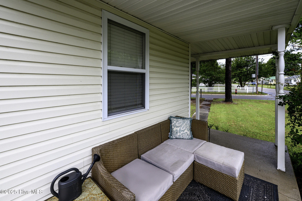 918 Meadows St New Bern, NC 28560