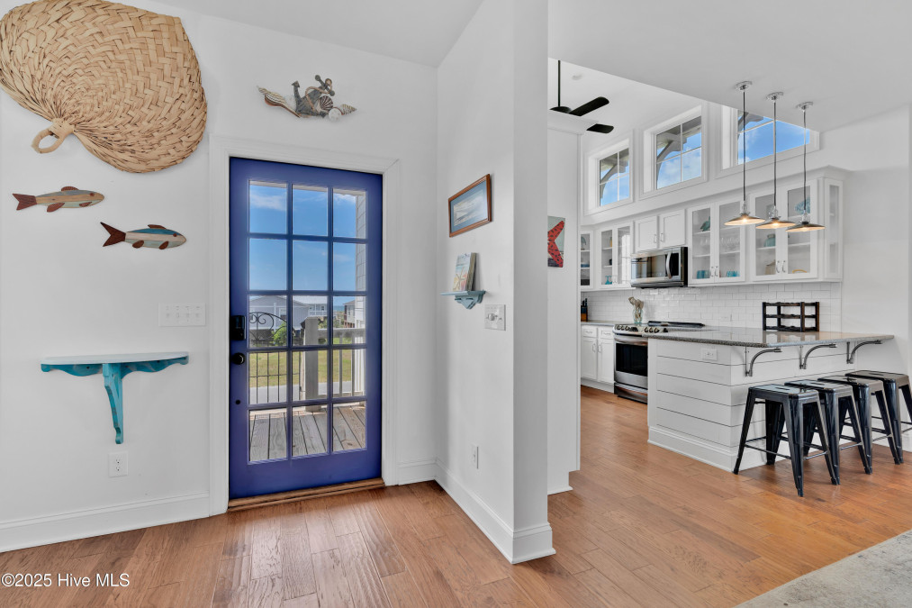 2304 Dolphin Dr Oak Island, NC 28465