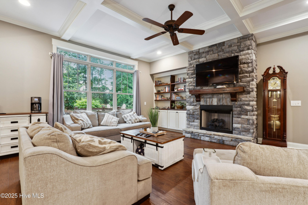 47 Lakeshore Dr Whispering Pines, NC 28327
