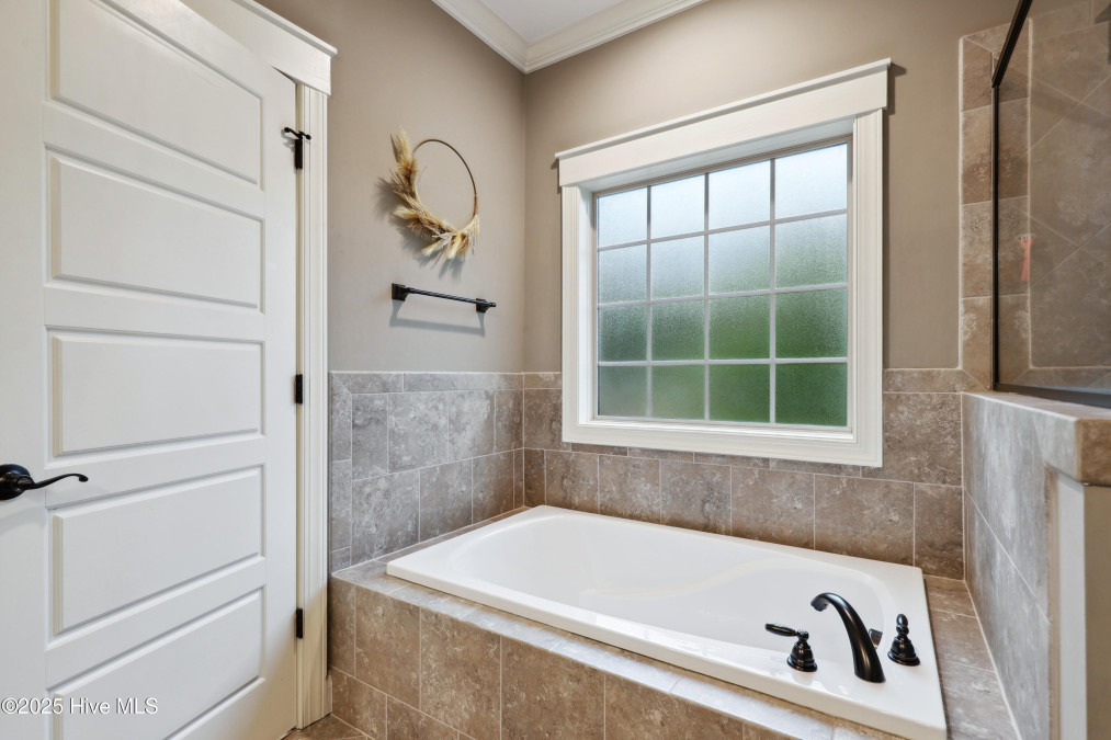 47 Lakeshore Dr Whispering Pines, NC 28327