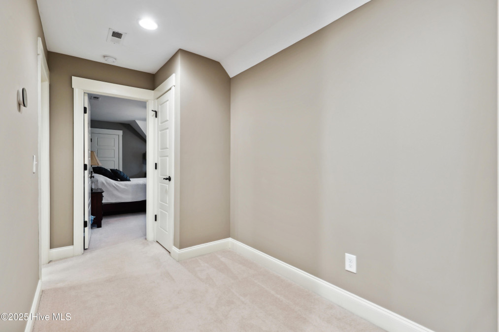 47 Lakeshore Dr Whispering Pines, NC 28327