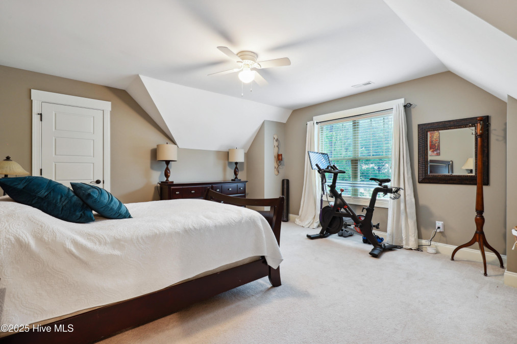 47 Lakeshore Dr Whispering Pines, NC 28327