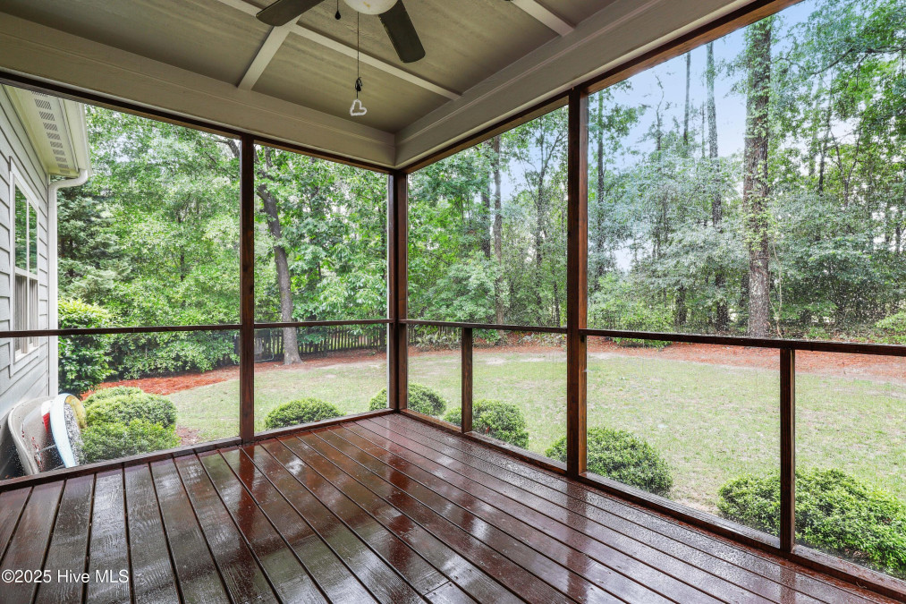47 Lakeshore Dr Whispering Pines, NC 28327