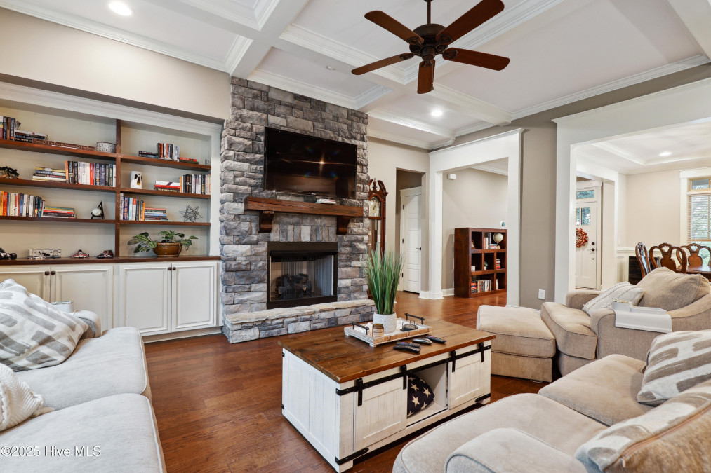 47 Lakeshore Dr Whispering Pines, NC 28327