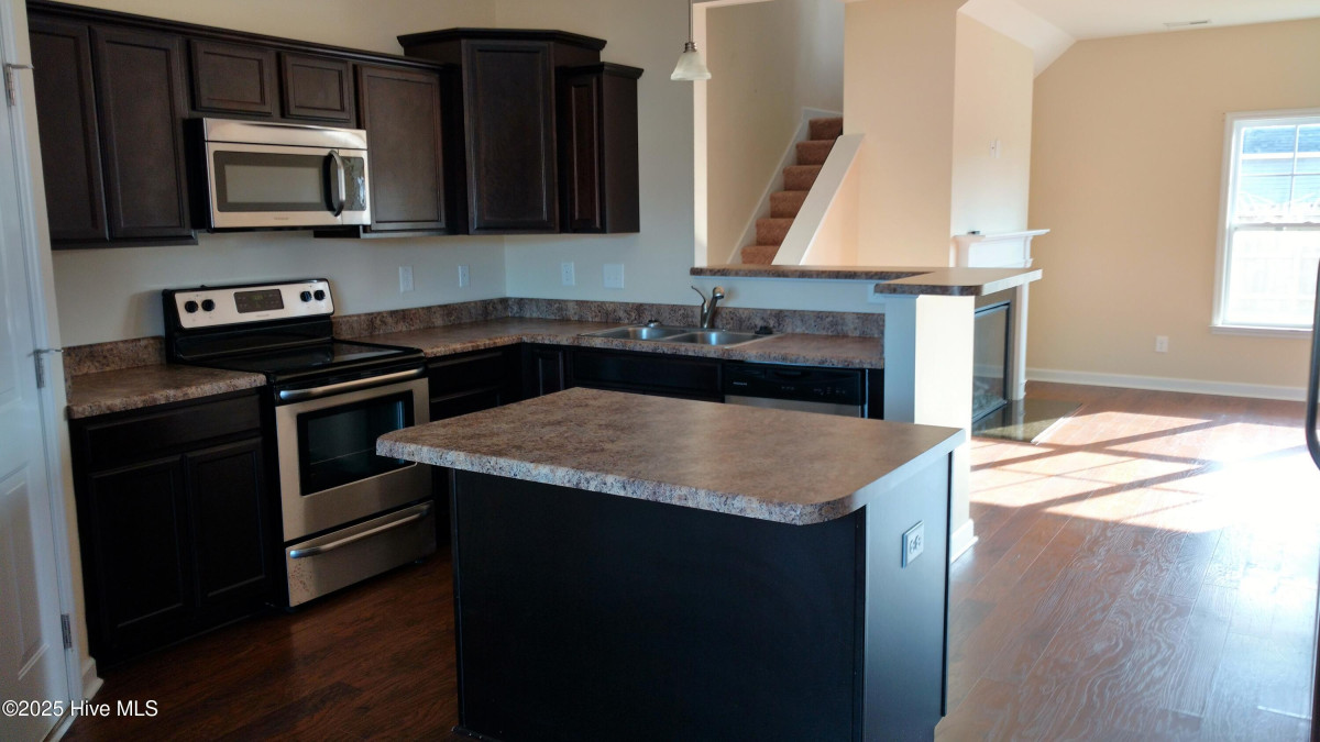 507 New Hanover Trl Jacksonville, NC 28546