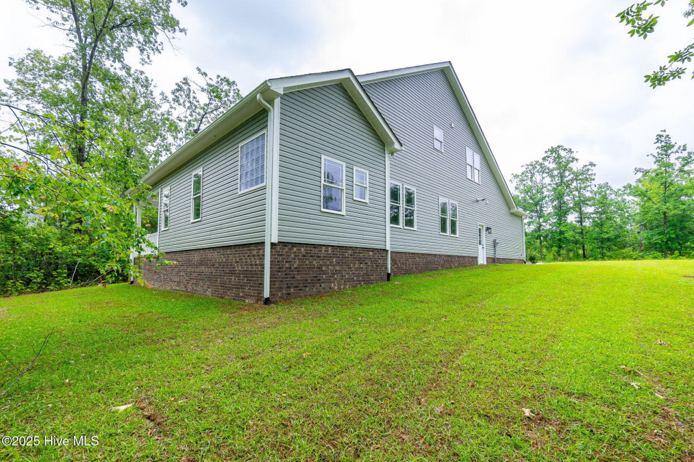 2404 Starling Ln New Bern, NC 28562