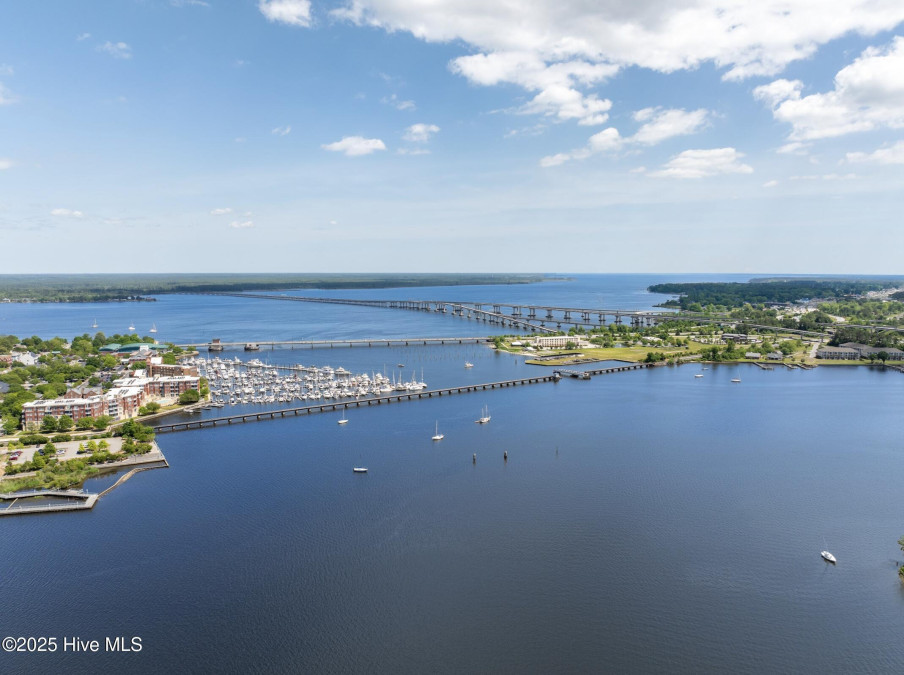 2404 Starling Ln New Bern, NC 28562