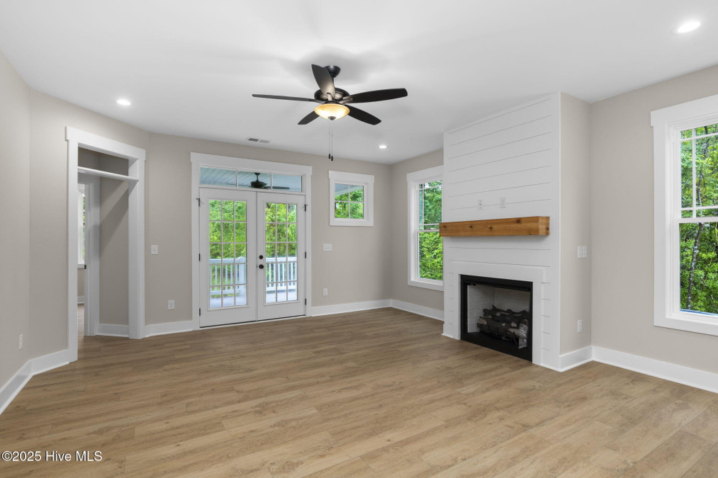 2404 Starling Ln New Bern, NC 28562