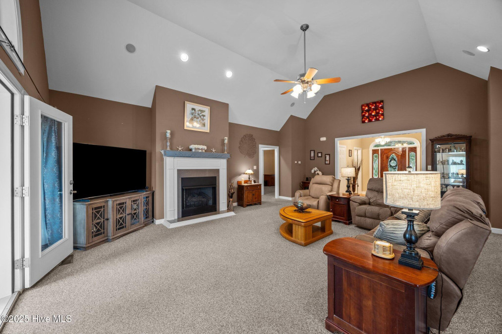209 Oak Hill Dr Edenton, NC 27932